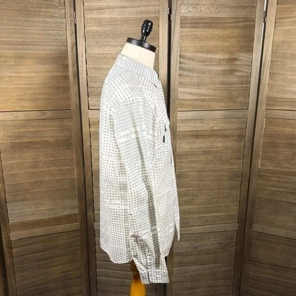Marc Ecko Shirt Mens Medium Cut & Sew White Graphic Face Button Down Long Sleeve